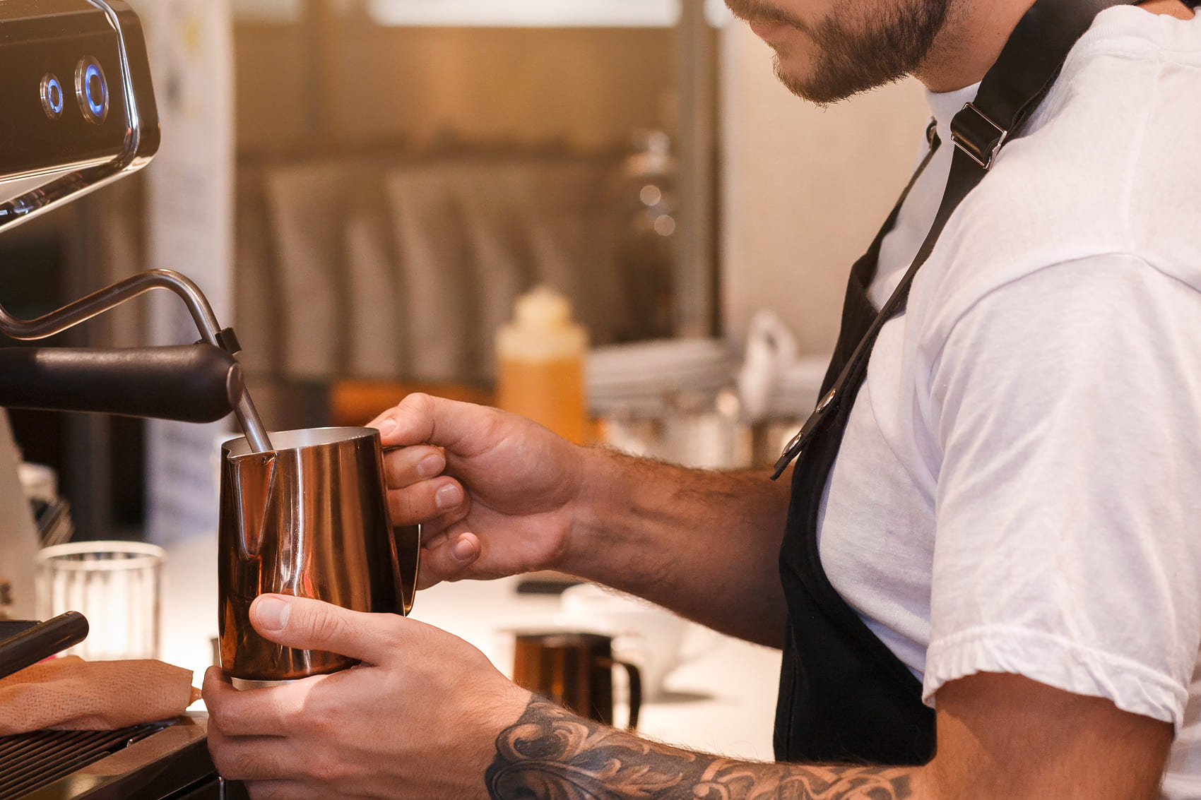 Бариста за работой